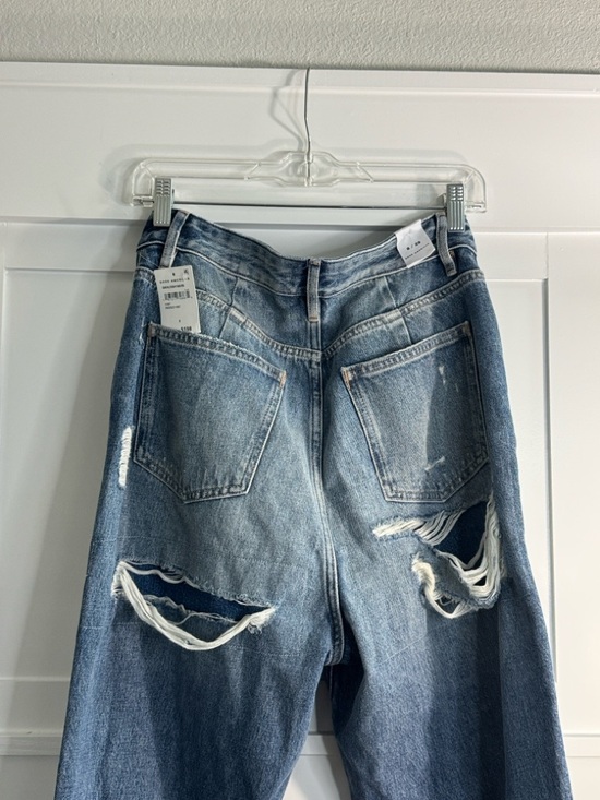 Good American Light Blue Distressed Wide-Leg Jeans - Women - Picture 5 of 8